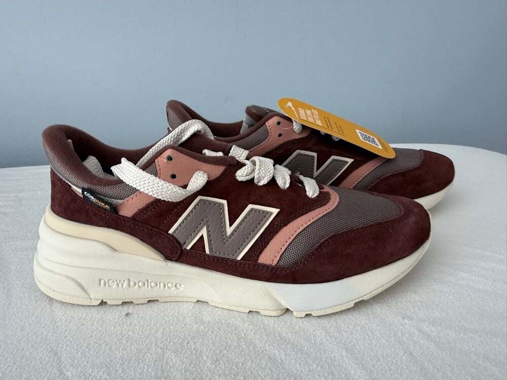 New Balance - 997H Cordura Burgundy Sneakers